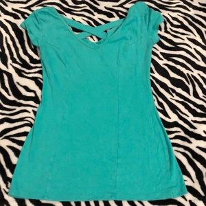 No Boundaries top - Size Small - NWOT